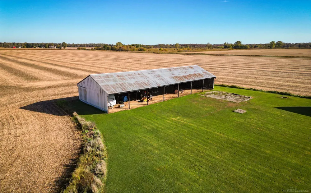 2407 AITKEN ROAD Buel Township, MI 48422