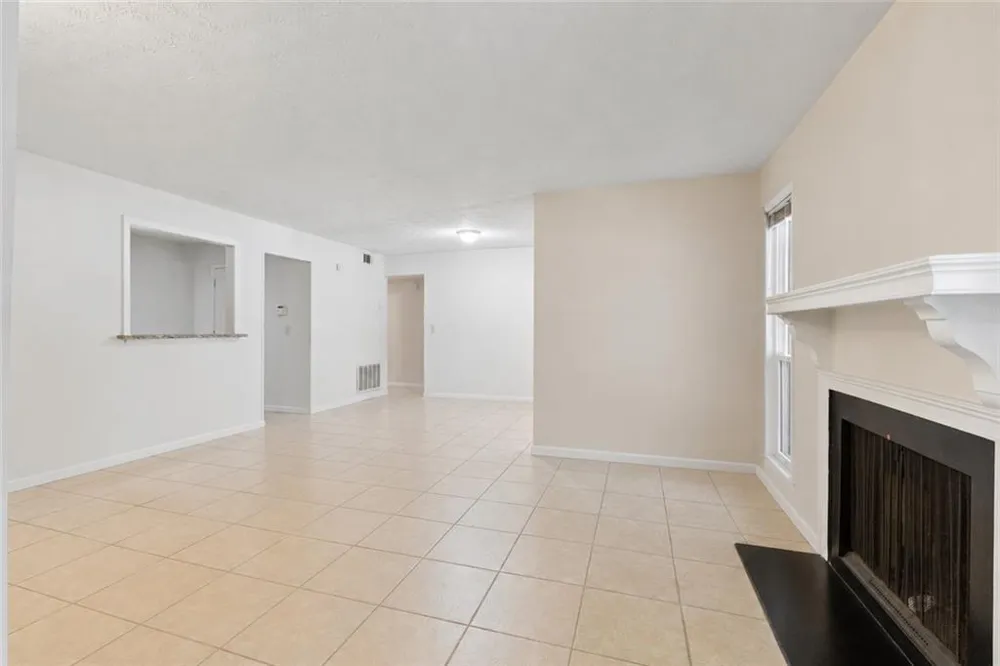3985 Woodridge Way #3985 Building 11 Tucker, GA 30084