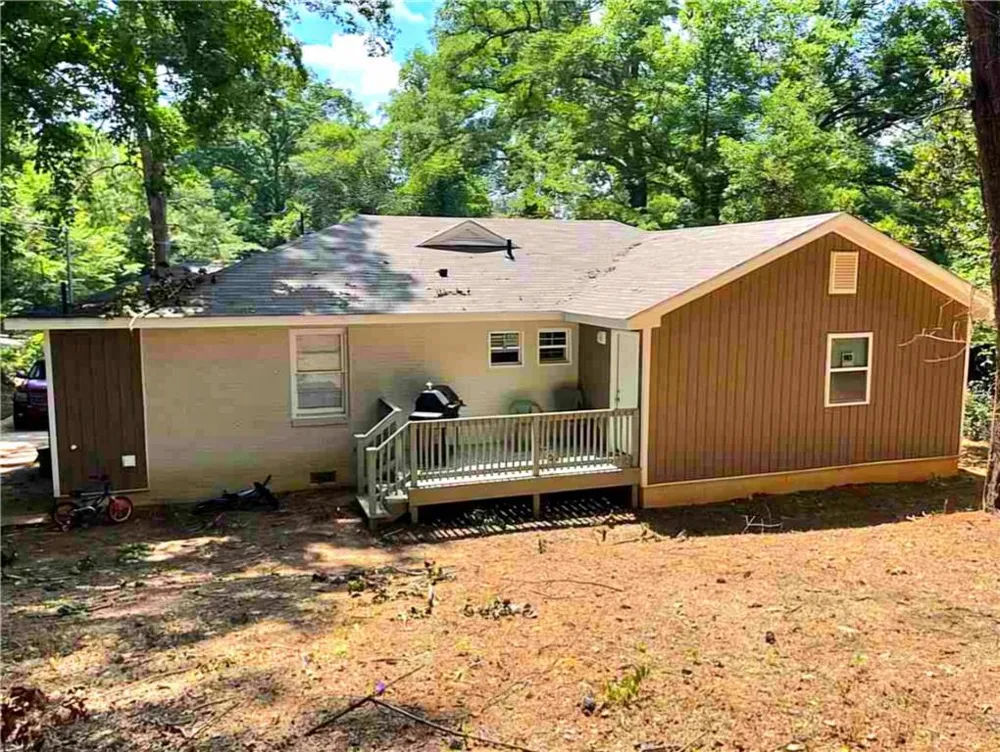 1957 Knightsbridge Road Macon, GA 31211