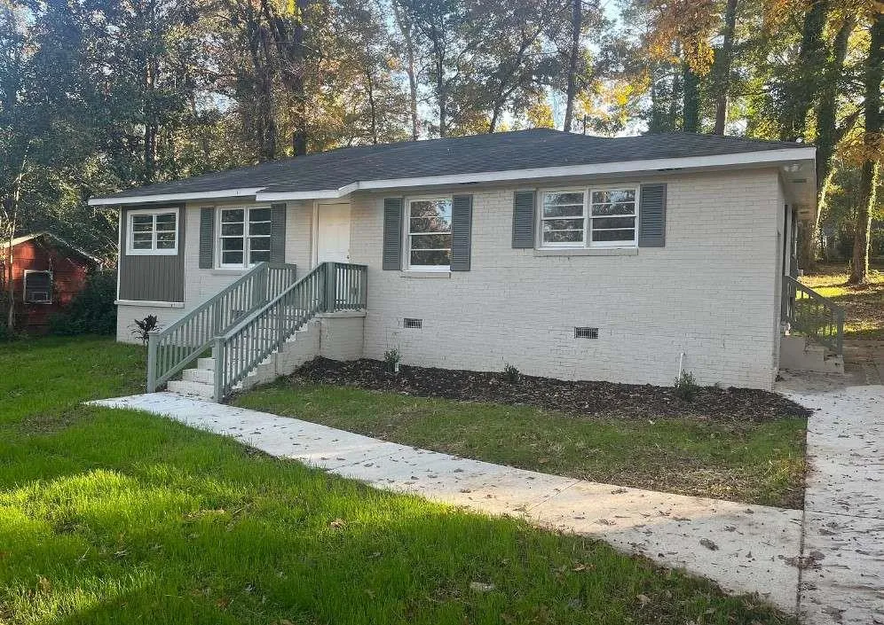 1957 Knightsbridge Road Macon, GA 31211