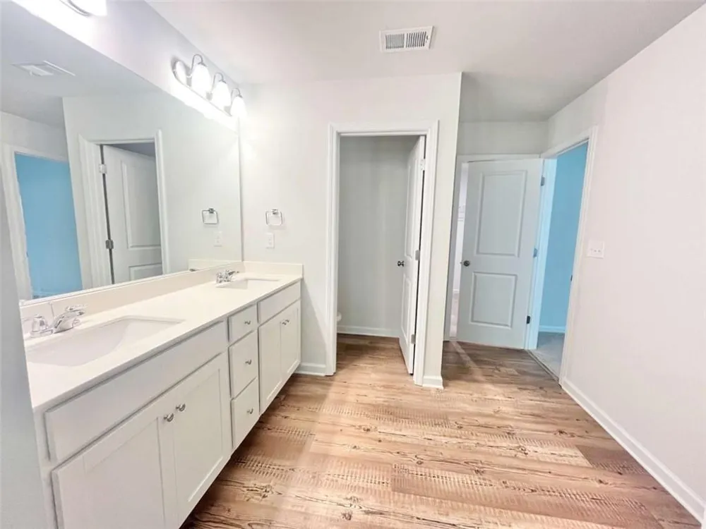 5129 Sidney Square Flowery Branch, GA 30542
