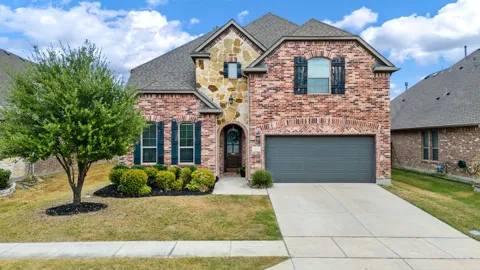 2112 Triton Drive