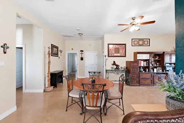 2211 E FM 1518 S St Hedwig, TX 78152