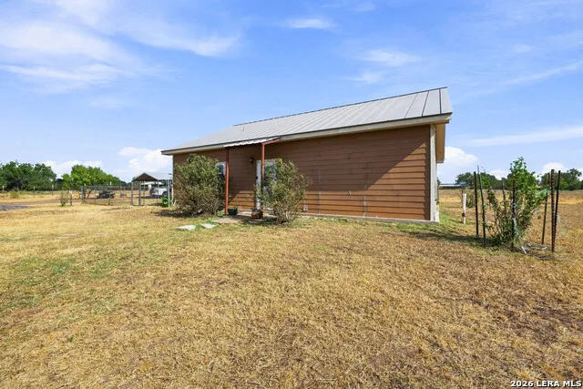 2211 E FM 1518 S St Hedwig, TX 78152