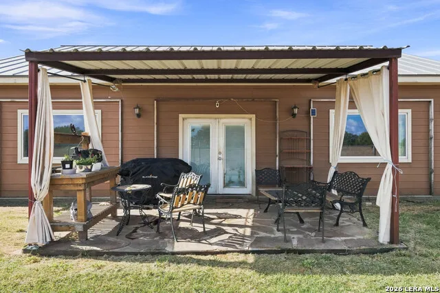2211 E FM 1518 S St Hedwig, TX 78152