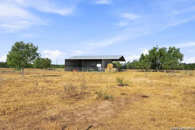 2211 E FM 1518 S St Hedwig, TX 78152