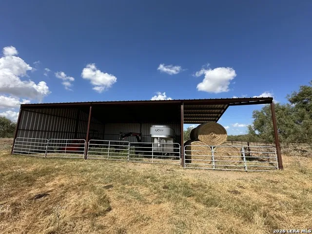 2211 E FM 1518 S St Hedwig, TX 78152