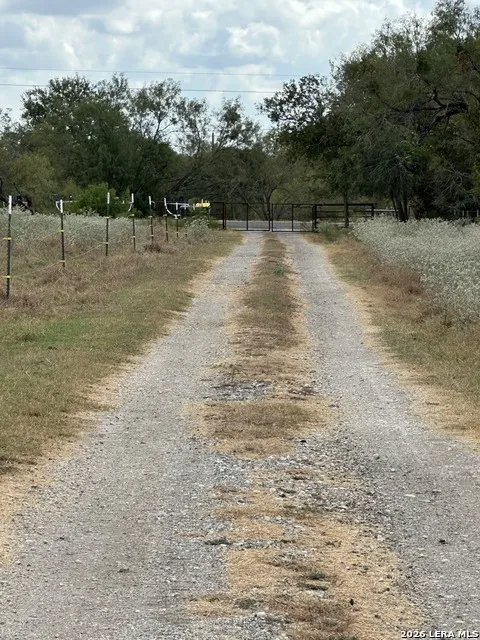 2211 E FM 1518 S St Hedwig, TX 78152