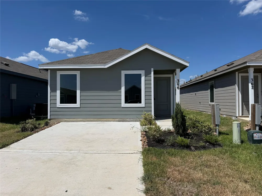 366 Lucia Cleveland, TX 77327