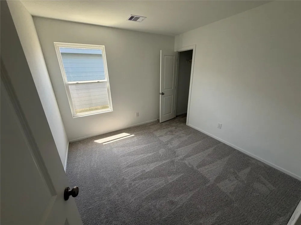 366 Lucia Cleveland, TX 77327