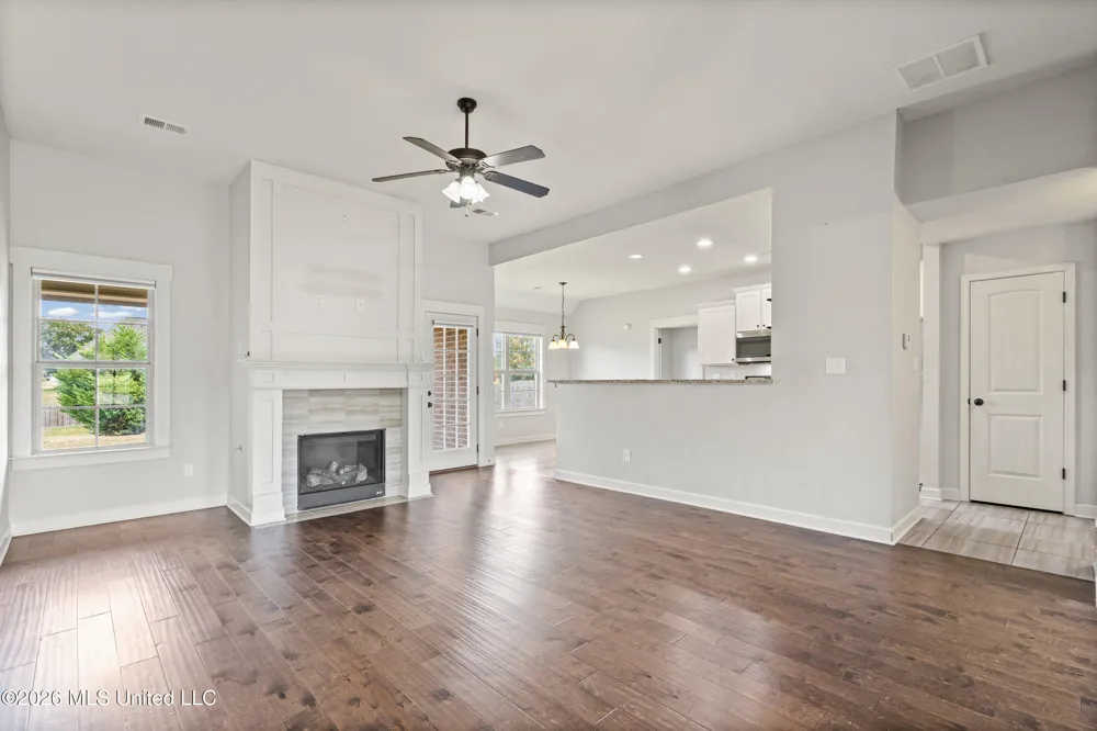 3510 Champion Hills Drive Southaven, MS 38672