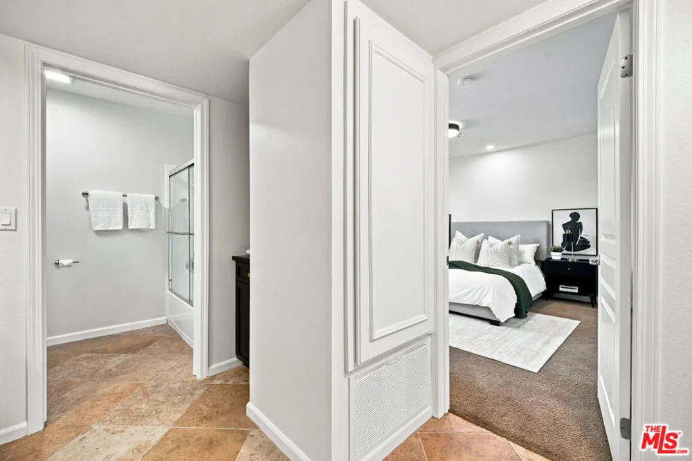 7320 Hawthorn Avenue #425 Los Angeles, CA 90046