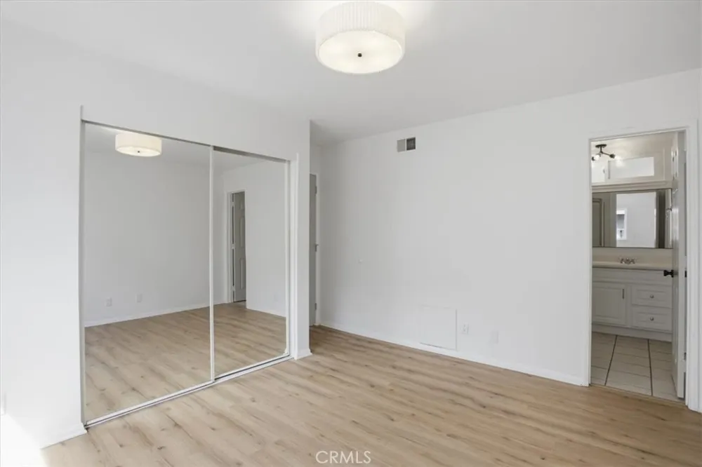221 Vegas Drive Oxnard, CA 93030