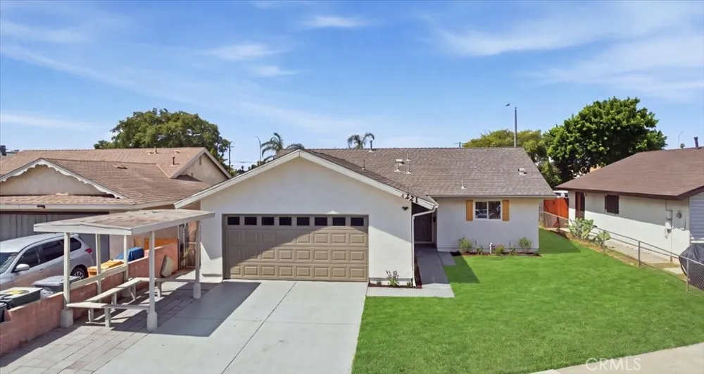 221 Vegas Drive Oxnard, CA 93030