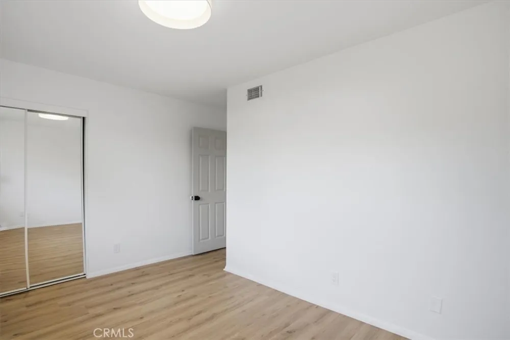 221 Vegas Drive Oxnard, CA 93030