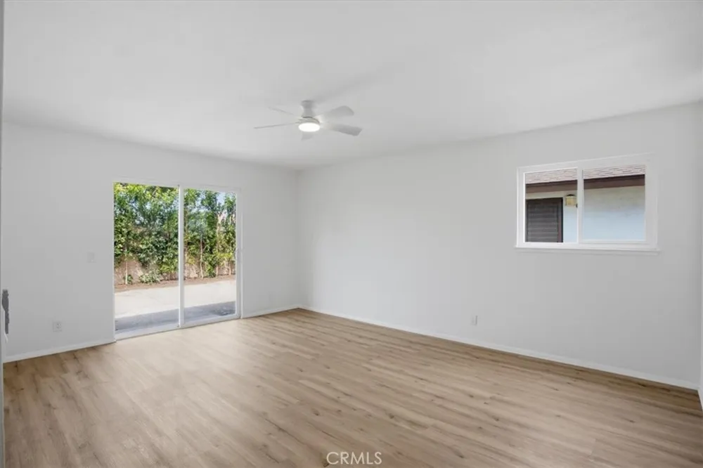 221 Vegas Drive Oxnard, CA 93030