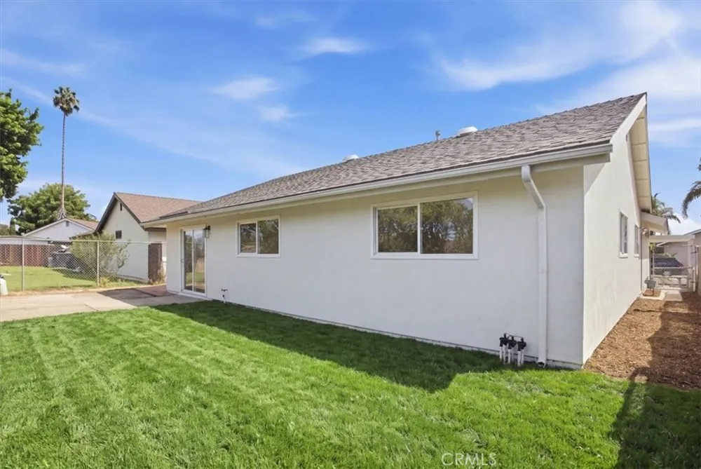 221 Vegas Drive Oxnard, CA 93030