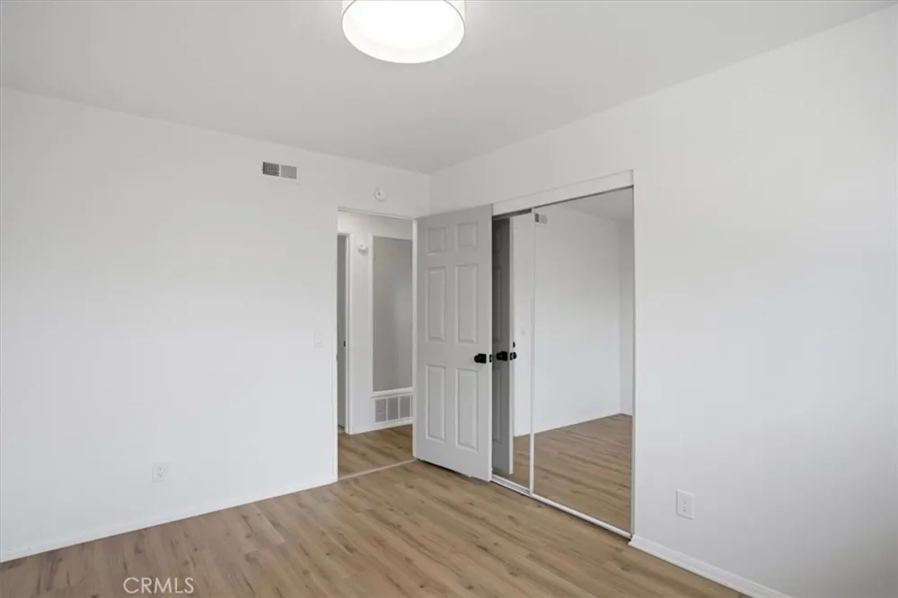 221 Vegas Drive Oxnard, CA 93030