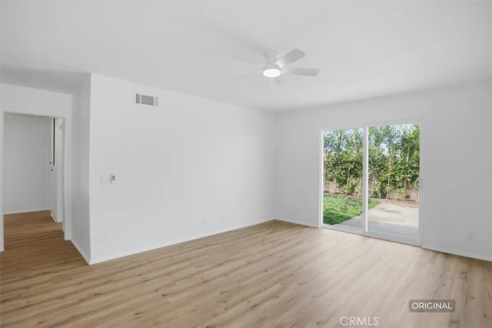 221 Vegas Drive Oxnard, CA 93030