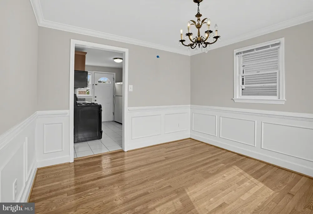 2004 LANGLEY STREET Arlington, VA 22204