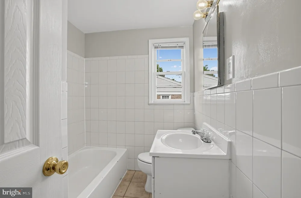 2004 LANGLEY STREET Arlington, VA 22204