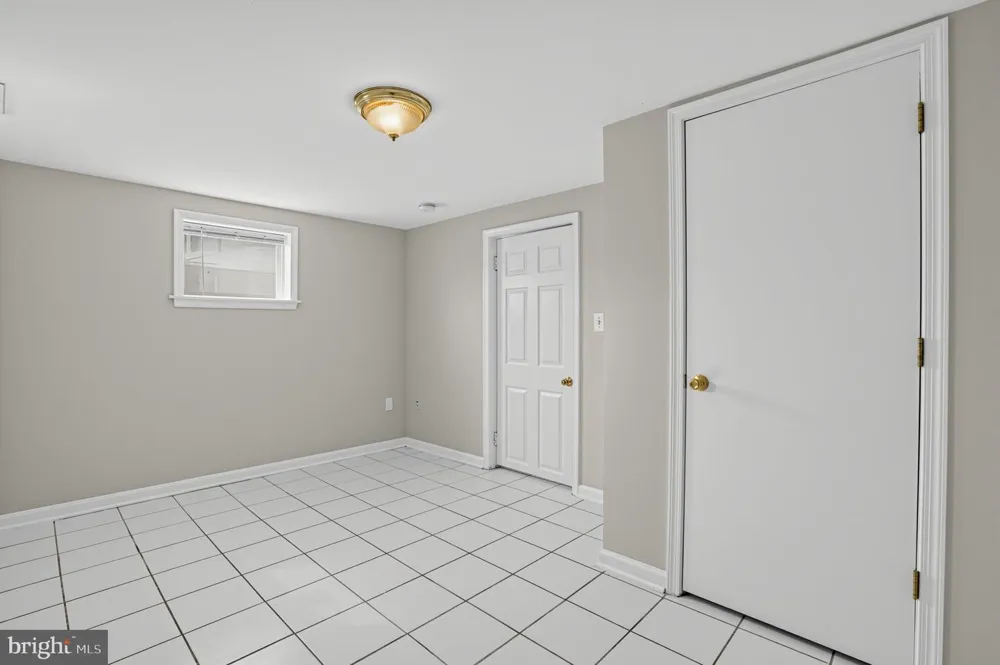 2004 LANGLEY STREET Arlington, VA 22204