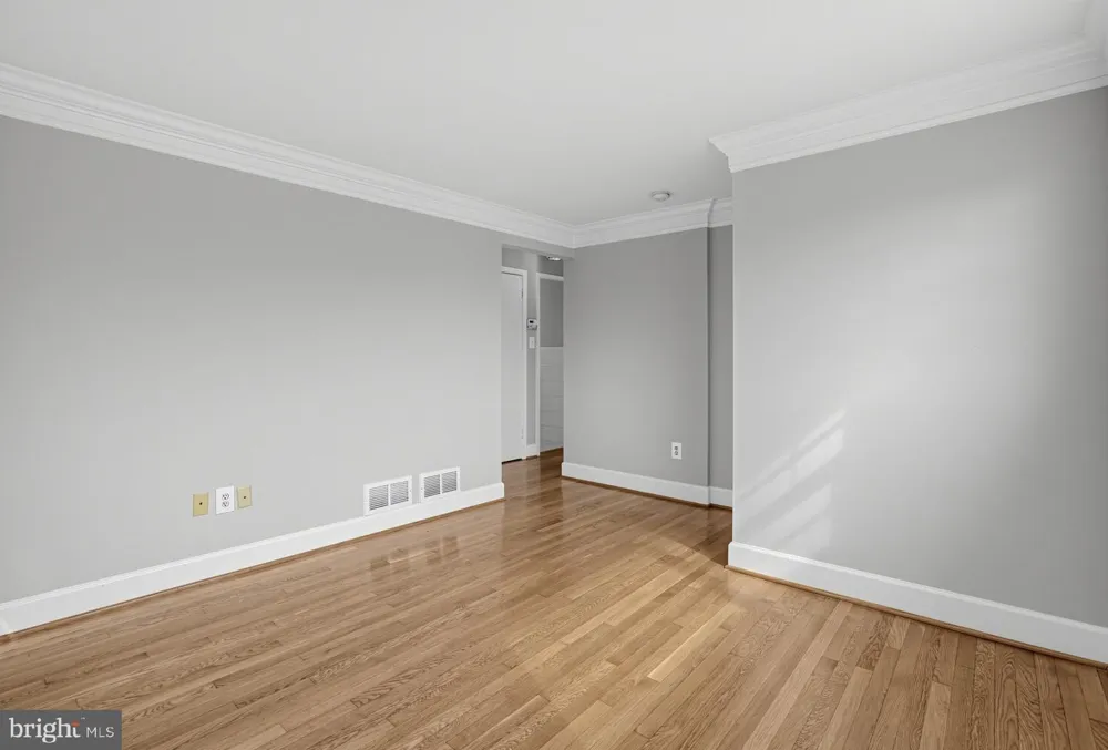 2004 LANGLEY STREET Arlington, VA 22204