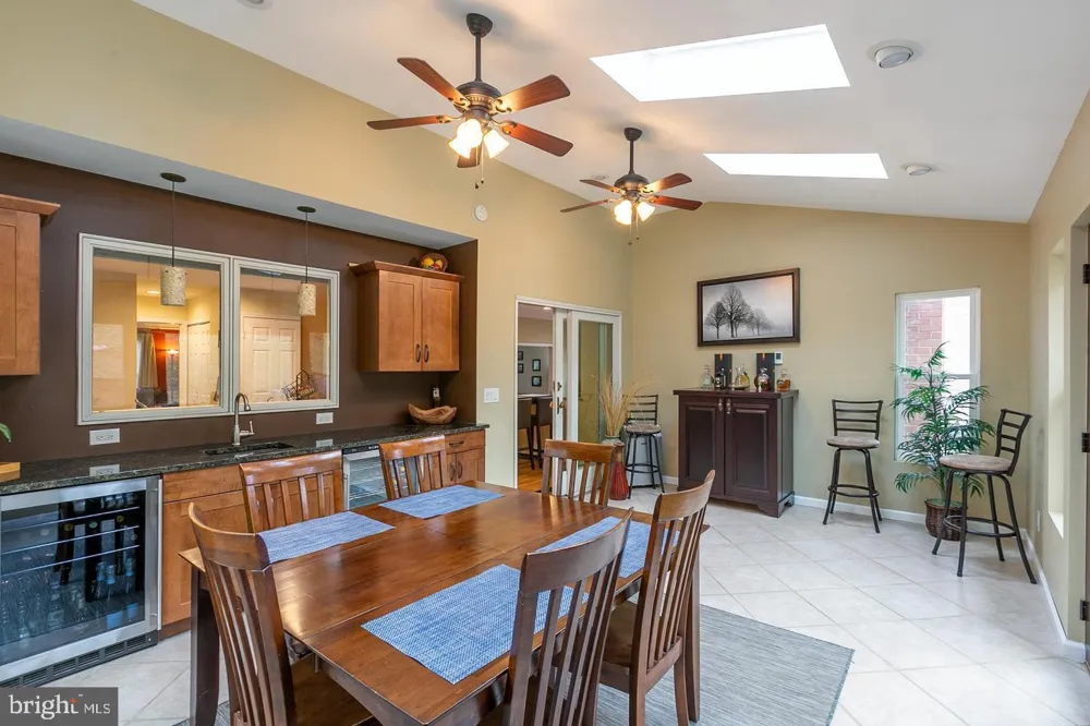1700 ABBEY OAK DRIVE Vienna, VA 22182