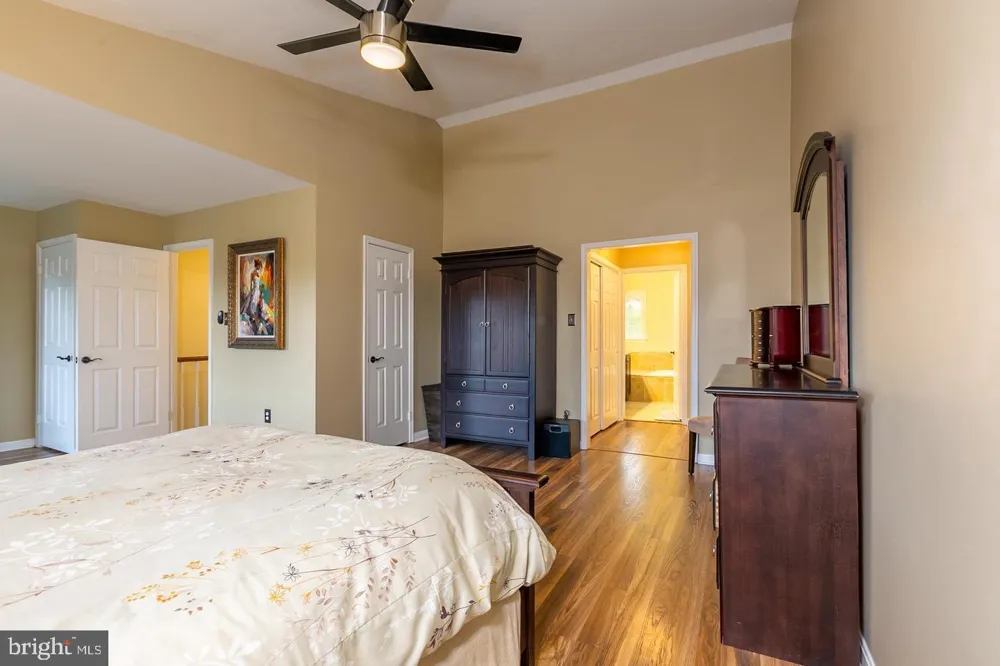 1700 ABBEY OAK DRIVE Vienna, VA 22182