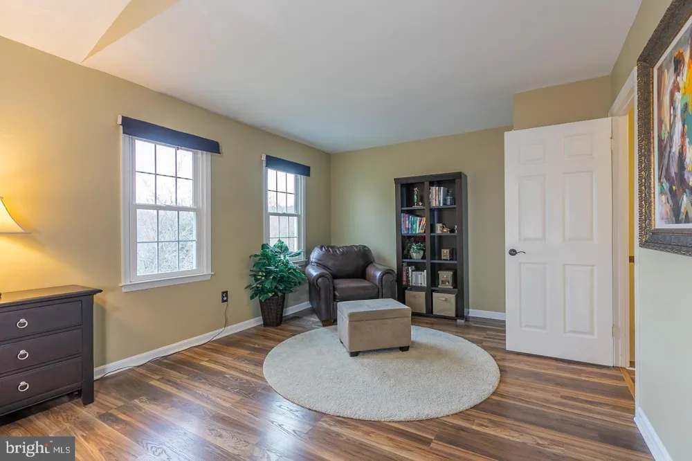 1700 ABBEY OAK DRIVE Vienna, VA 22182