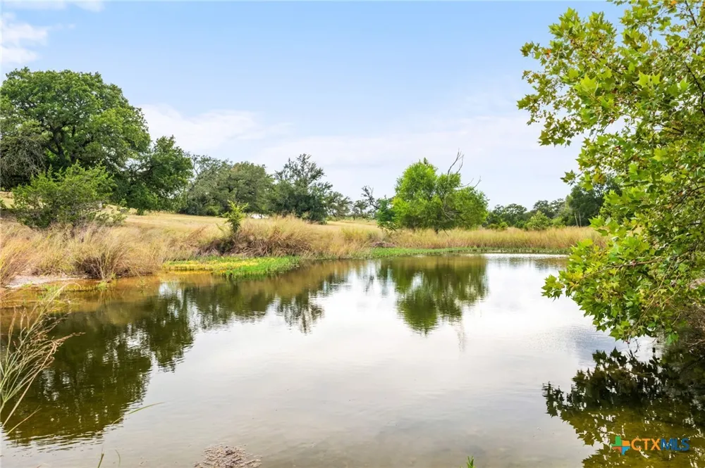 401 Clear Creek Lane Fredericksburg, TX 78624