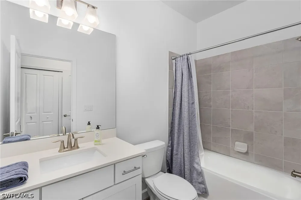 Kingmont Drive Estero, FL 33913