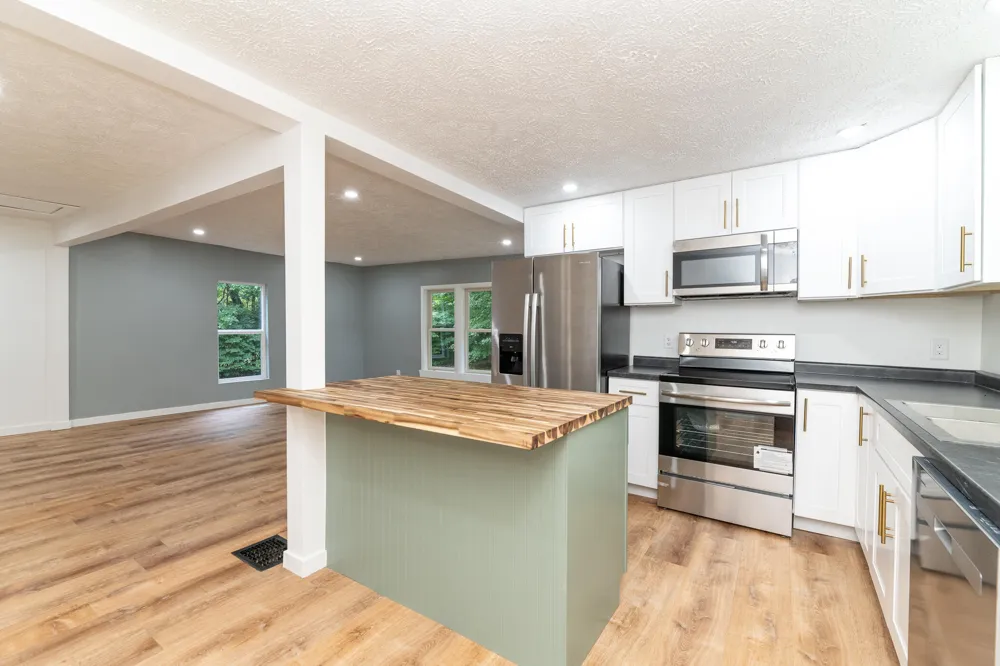 7400 Riverview Drive Kalamazoo, MI 49004