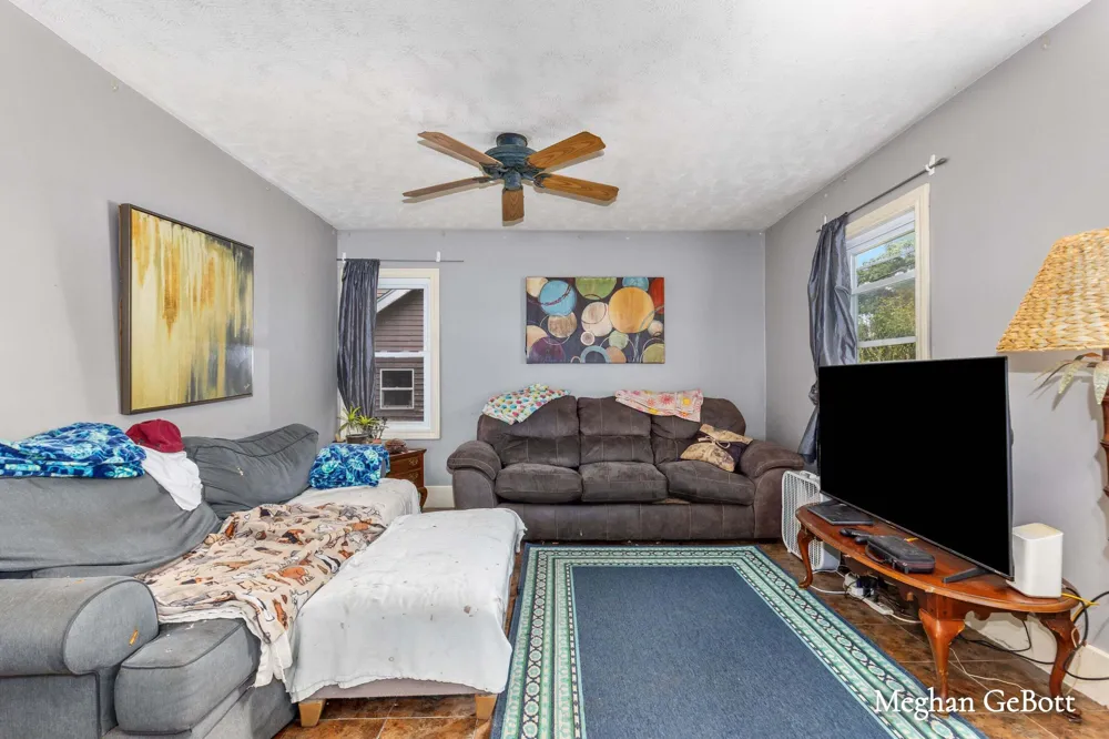 1410 Walnut Street NE Grand Rapids, MI 49503