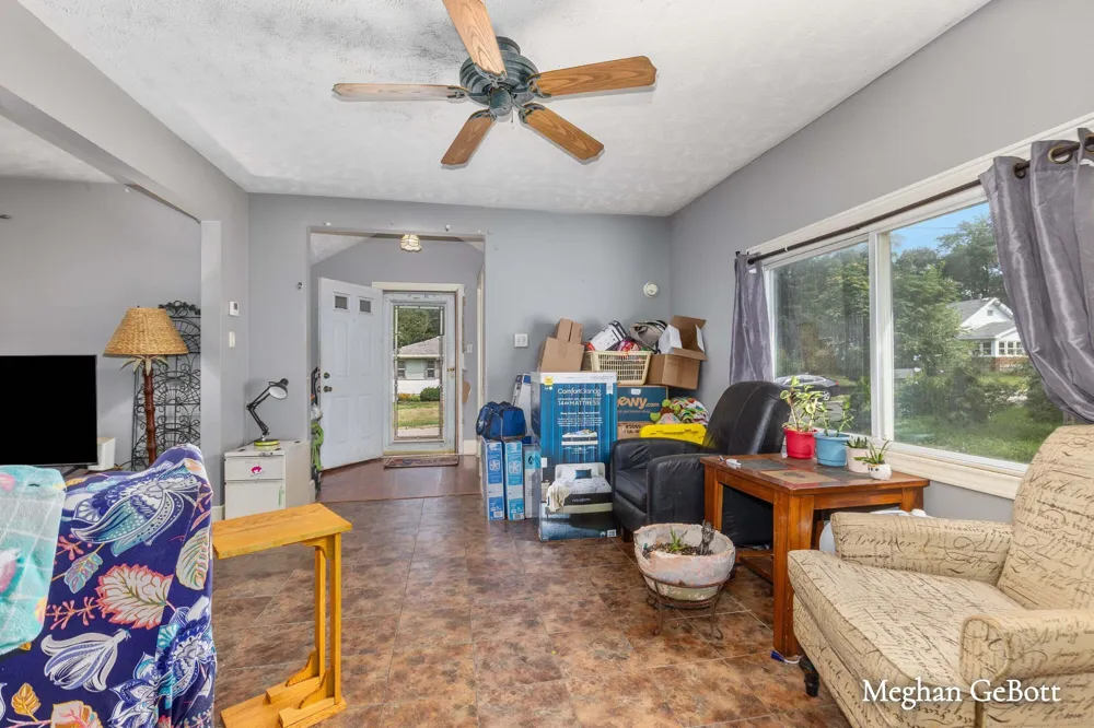 1410 Walnut Street NE Grand Rapids, MI 49503