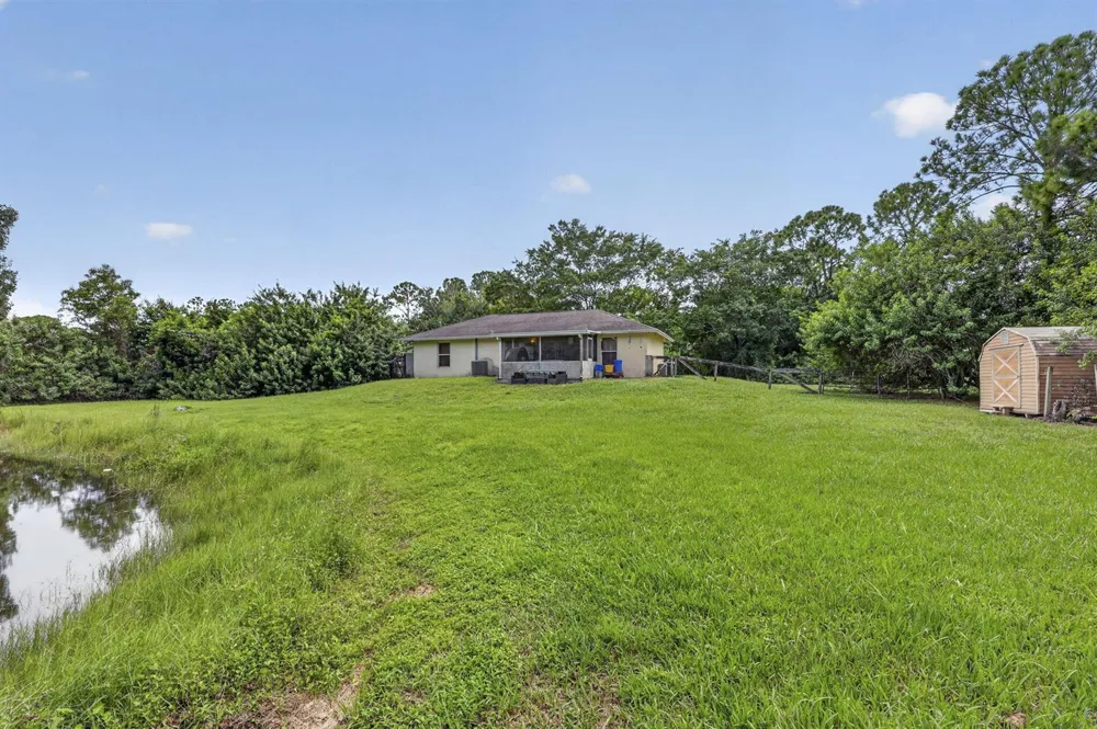 18725 43RD ROAD Loxahatchee, FL 33470