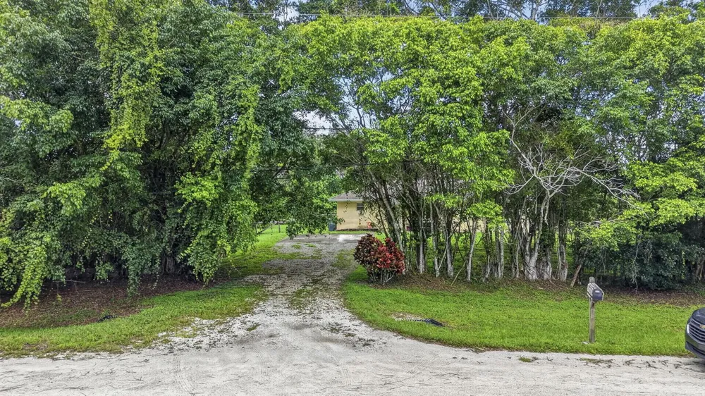 18725 43RD ROAD Loxahatchee, FL 33470