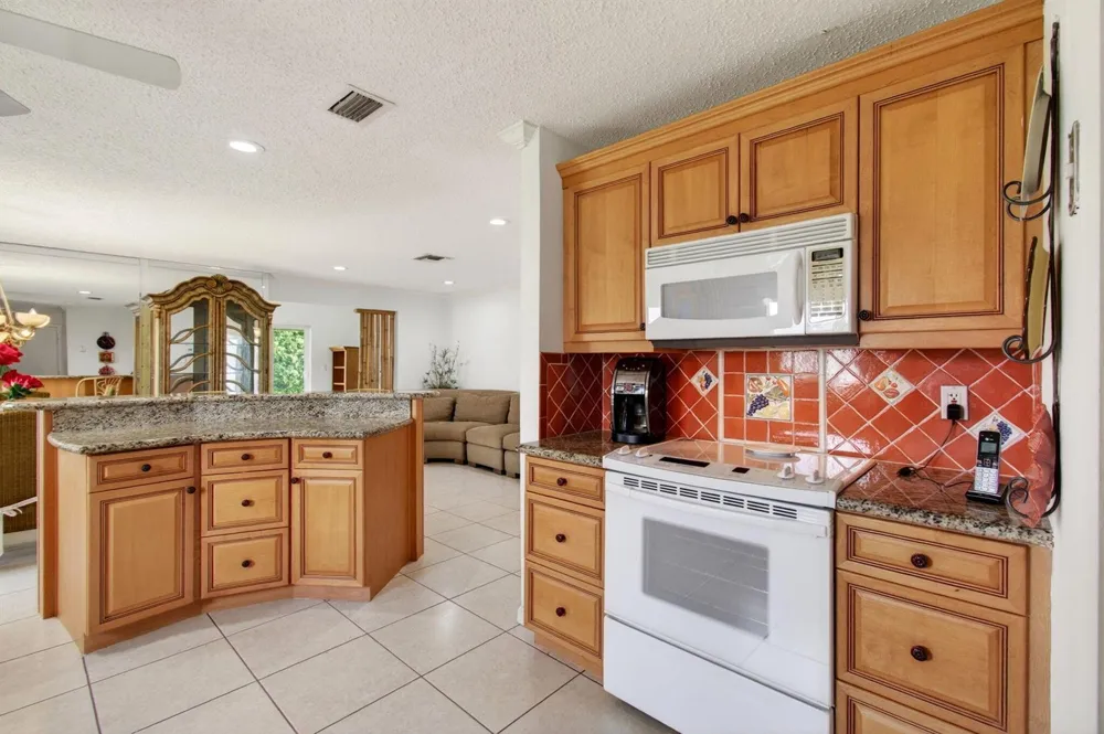 6049 Dusenburg Road Delray Beach, FL 33484