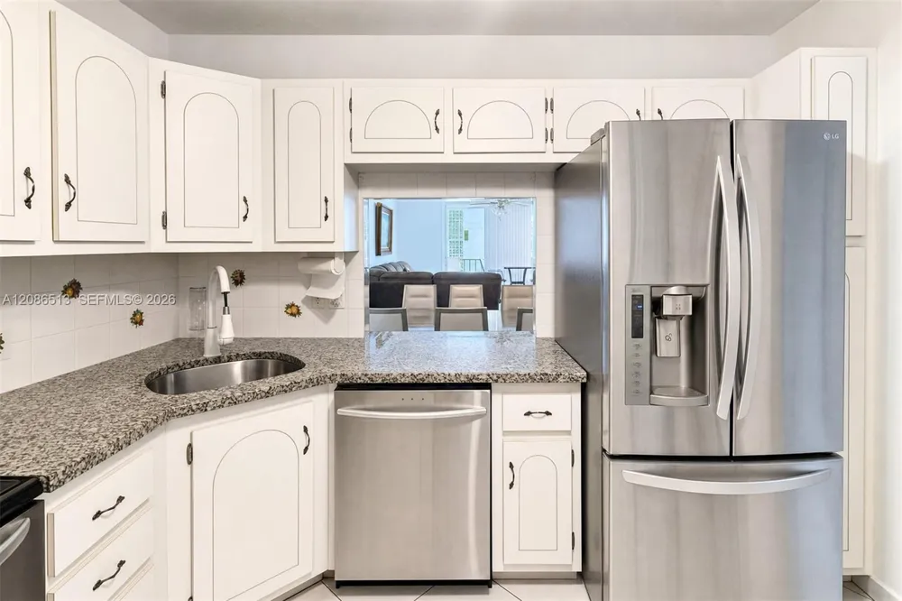 1865 S Ocean Dr #14D Hallandale Beach, FL 33009