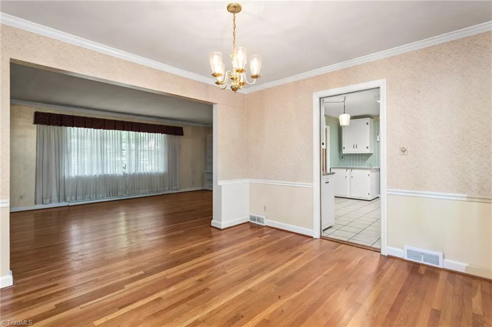 3430 Forest Lane Winston-Salem, NC 27040