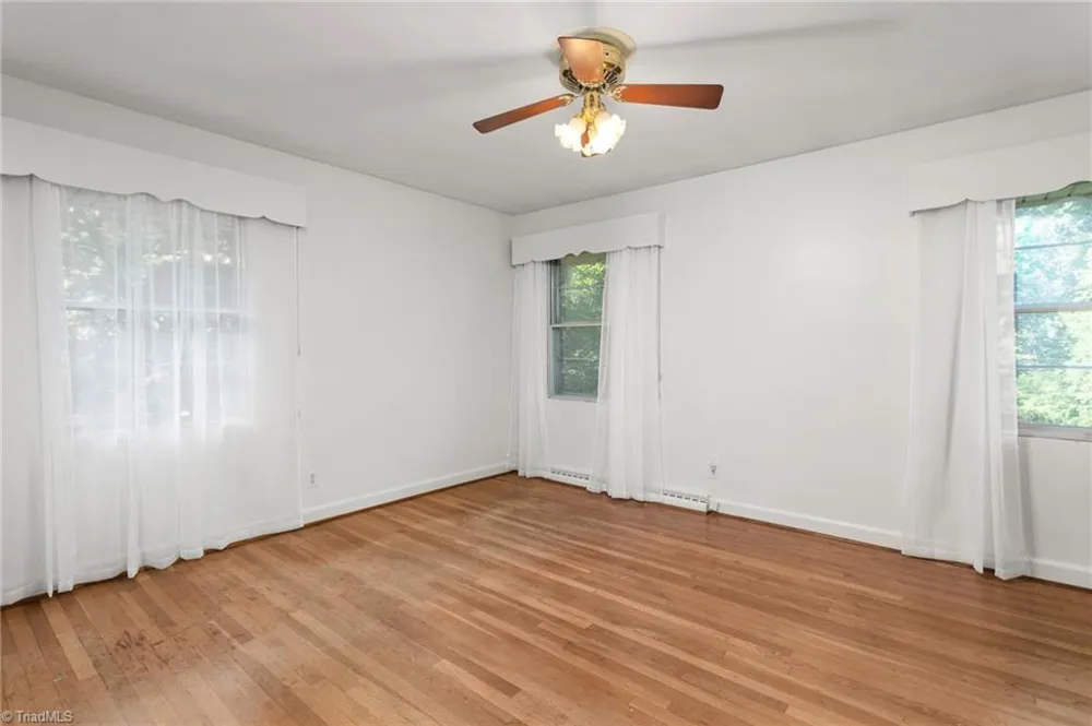 3430 Forest Lane Winston-Salem, NC 27040