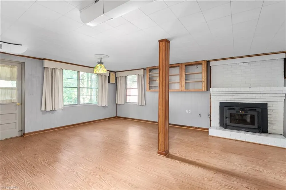 3430 Forest Lane Winston-Salem, NC 27040