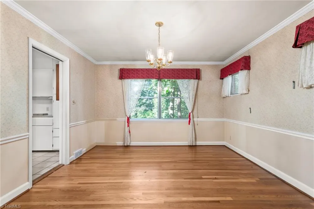 3430 Forest Lane Winston-Salem, NC 27040
