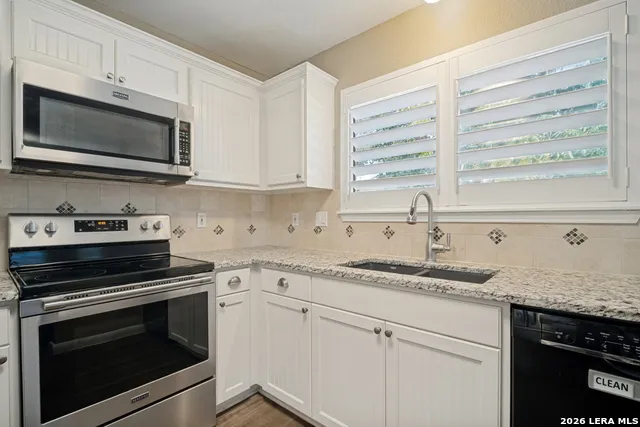 4459 BRUSHY HL San Antonio, TX 78217