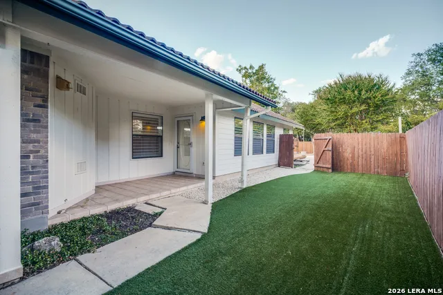 4459 BRUSHY HL San Antonio, TX 78217