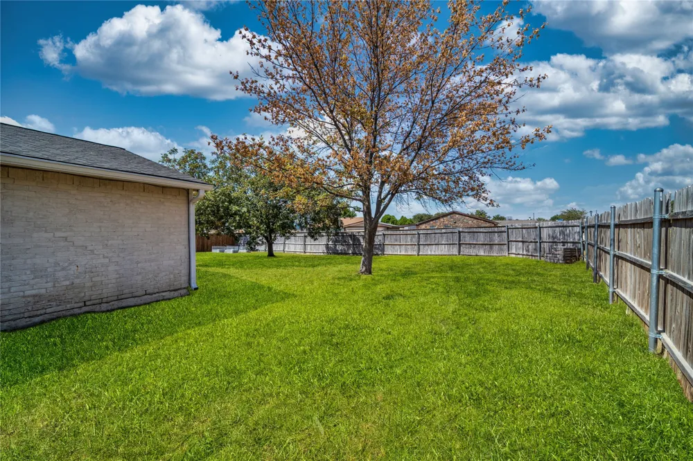 6036 Bogard Drive The Colony, TX 75056