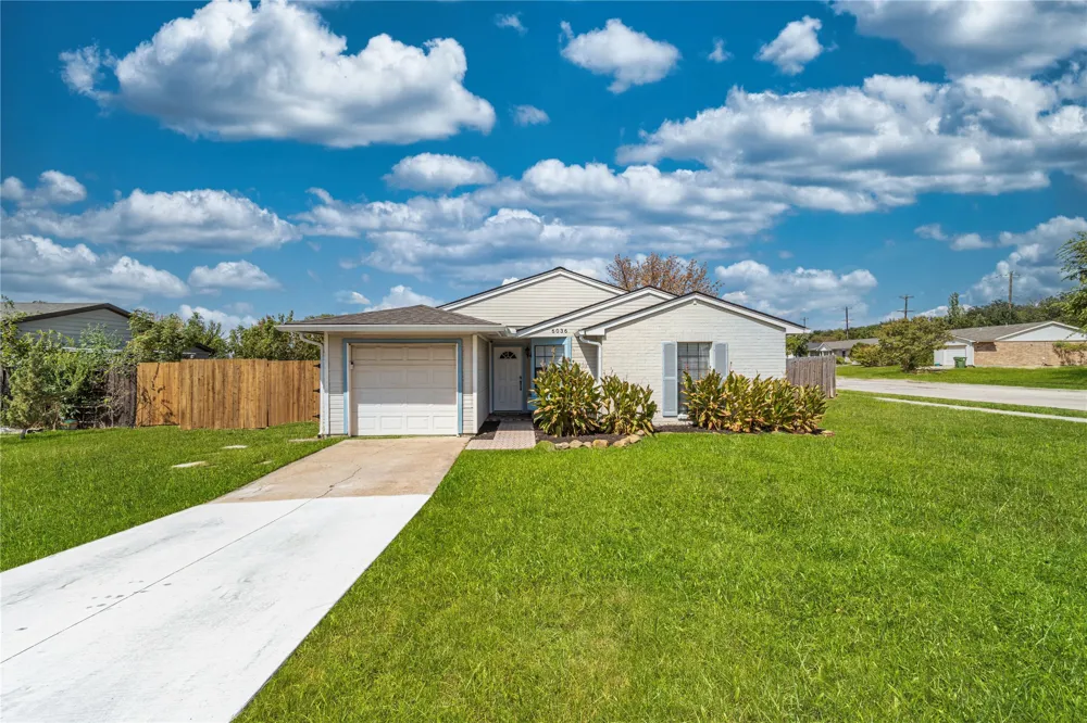 6036 Bogard Drive The Colony, TX 75056