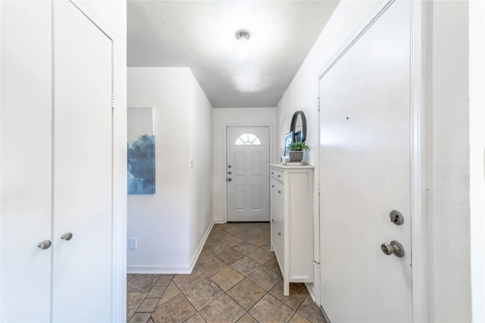 6036 Bogard Drive The Colony, TX 75056