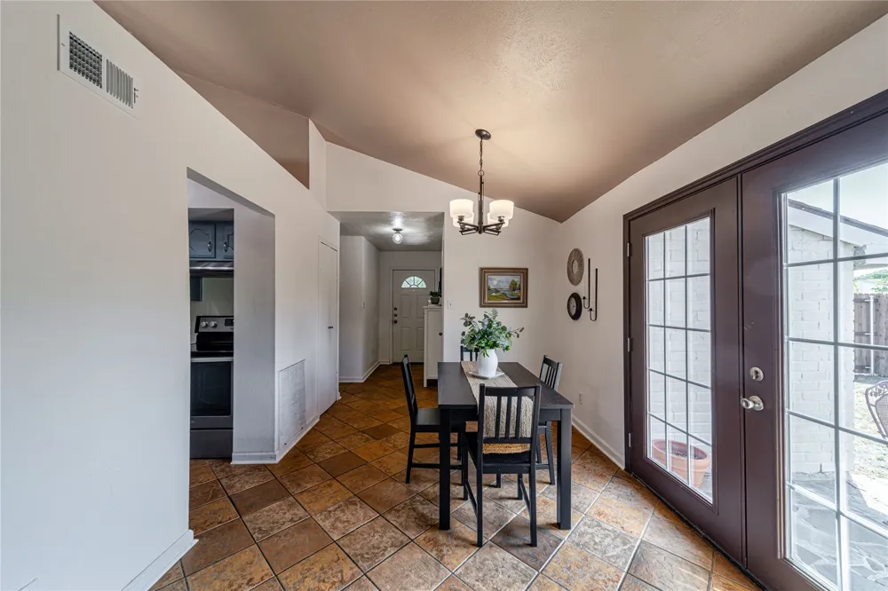 6036 Bogard Drive The Colony, TX 75056