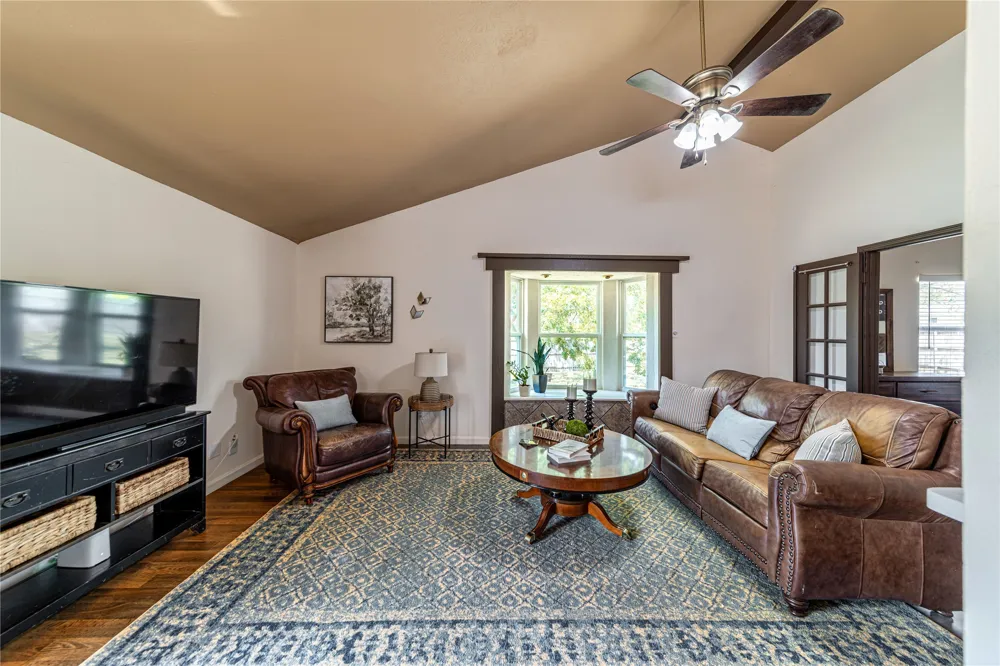 6036 Bogard Drive The Colony, TX 75056